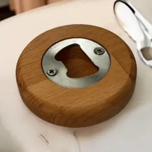 Flaschenöffner Buche massiv Holz geölt rund stilvoll 7cm Durchmesser